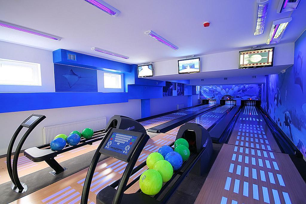 Kostomloty Pierwsze Hotel Grafit מראה חיצוני תמונה